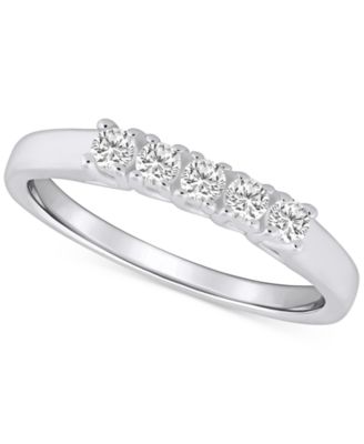Macy's - Diamond Five Stone Wedding Band (1/4 ct. t.w.) in 14k Gold