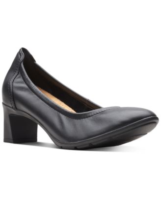 Clarks - Women's Neiley Pearl Slip-On Pumps