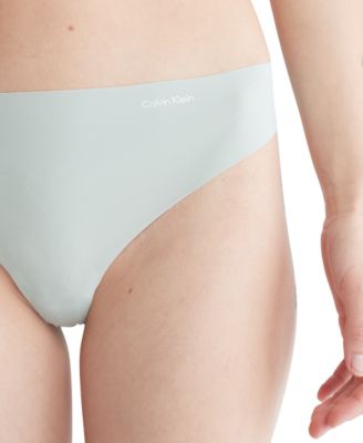 Calvin Klein - Invisibles Thong D3428