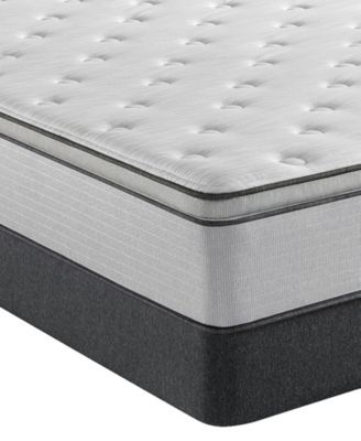 Beautyrest - BR800 13.5" Medium Pillow Top Mattress Set- Queen