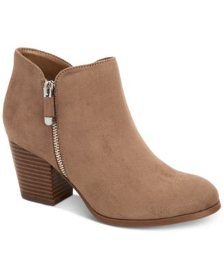 Wenno - Masrinaa Block-Heel Ankle Booties