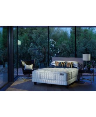 King Koil - Westmoore 13.5" Plush Mattress Set- Queen Split