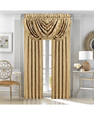 J Queen New York - Napoleon Gold Comforter Sets